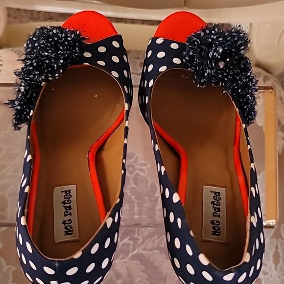 Not Rated Whimsical Carnival Pumps - Picture 11 of 16